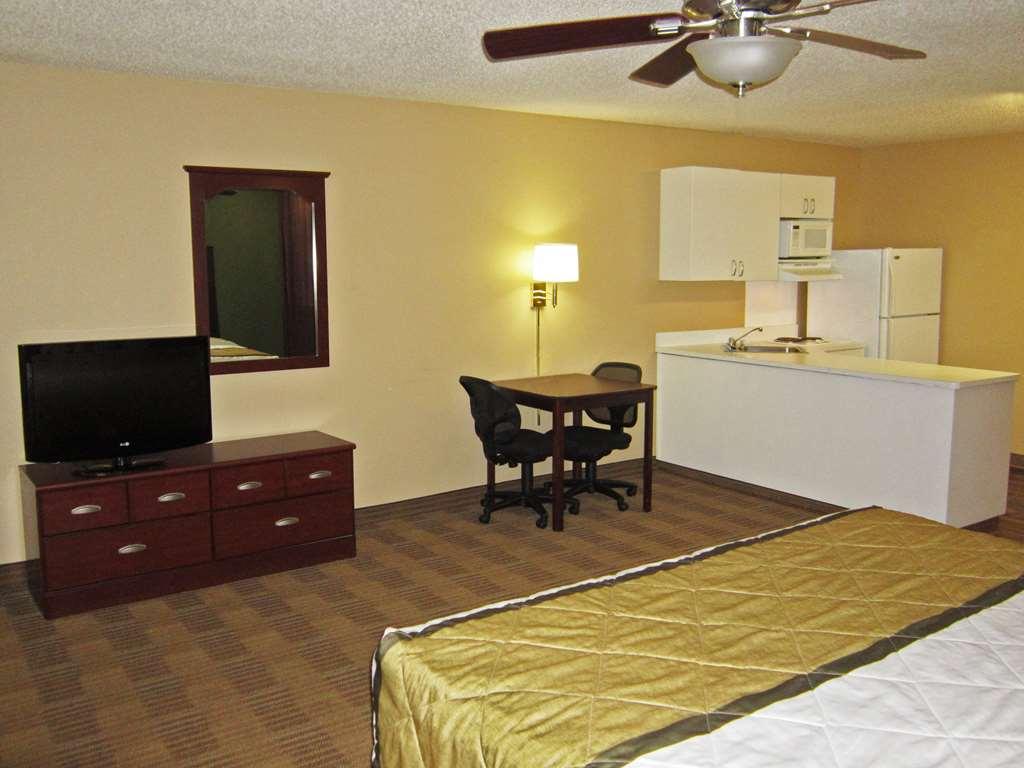 Extended Stay America Suites - Boston - Брейнтри Номер фото