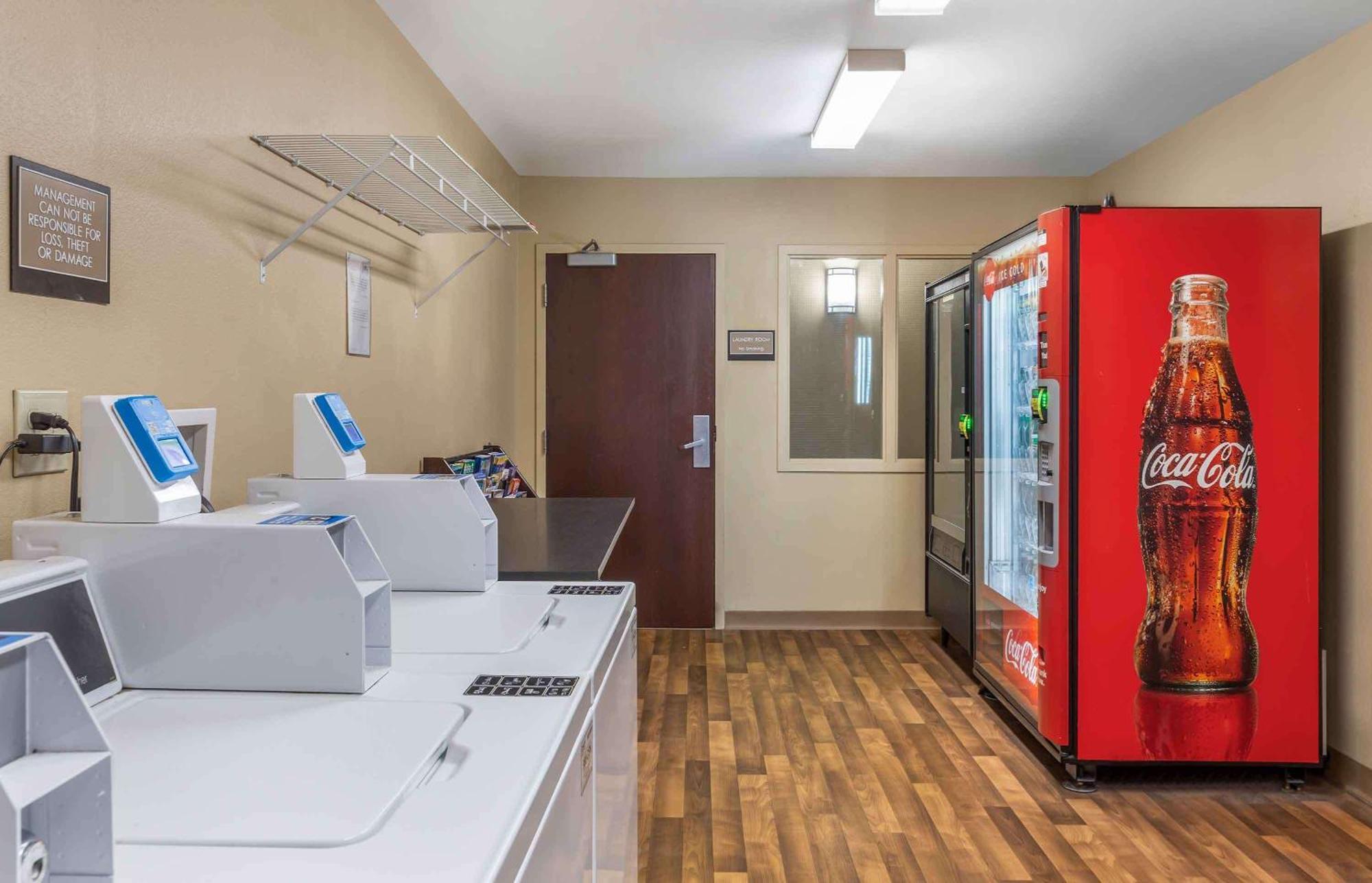 Extended Stay America Suites - Boston - Брейнтри Экстерьер фото