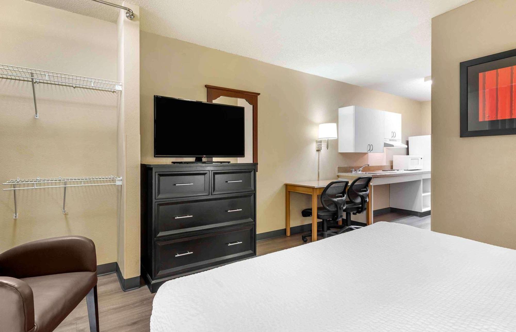 Extended Stay America Suites - Boston - Брейнтри Экстерьер фото