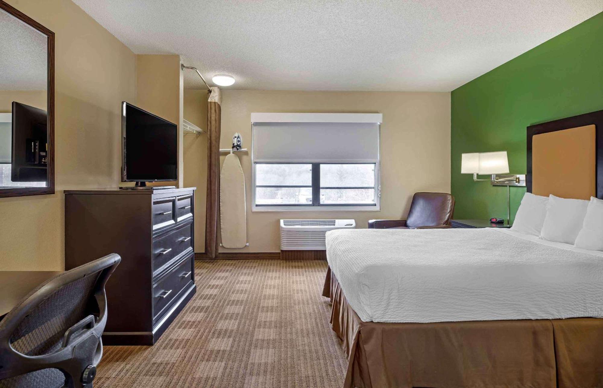 Extended Stay America Suites - Boston - Брейнтри Экстерьер фото